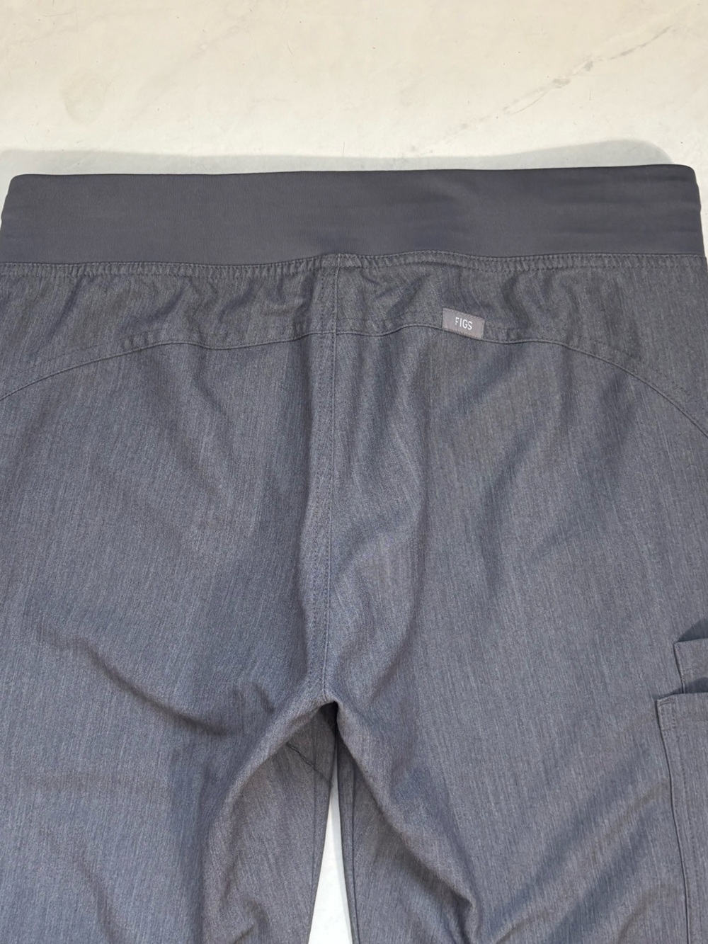 FIGS Size Small Gray Scrub Set Top Pants Neutral Nurse Doctor - Picture 7 of 10